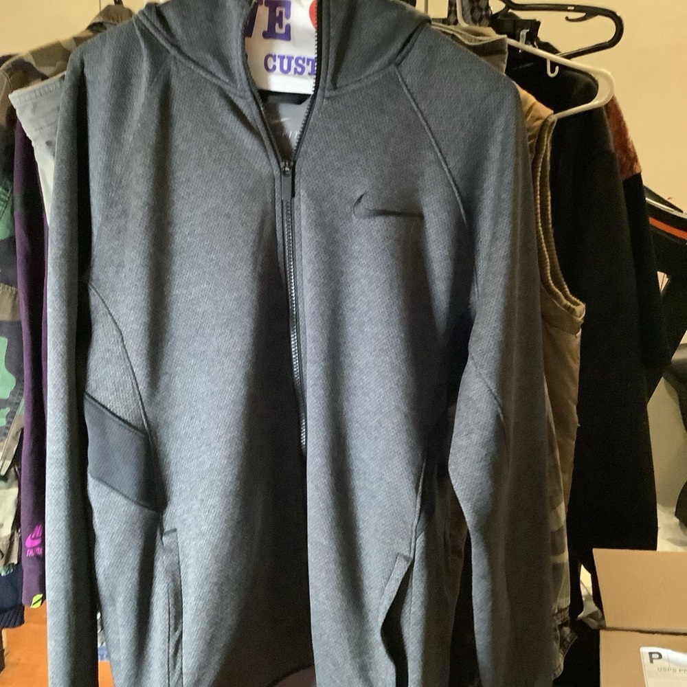 Nike Therma Flex Showtime Basketball Hoodie Size Med